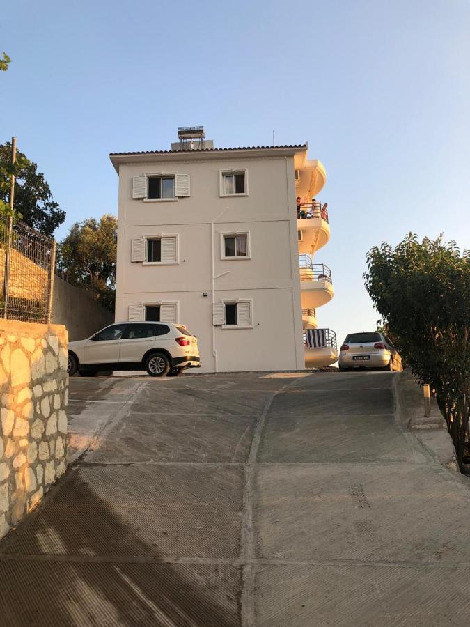 Apartments Vila Emiliano Borsh Extérieur photo