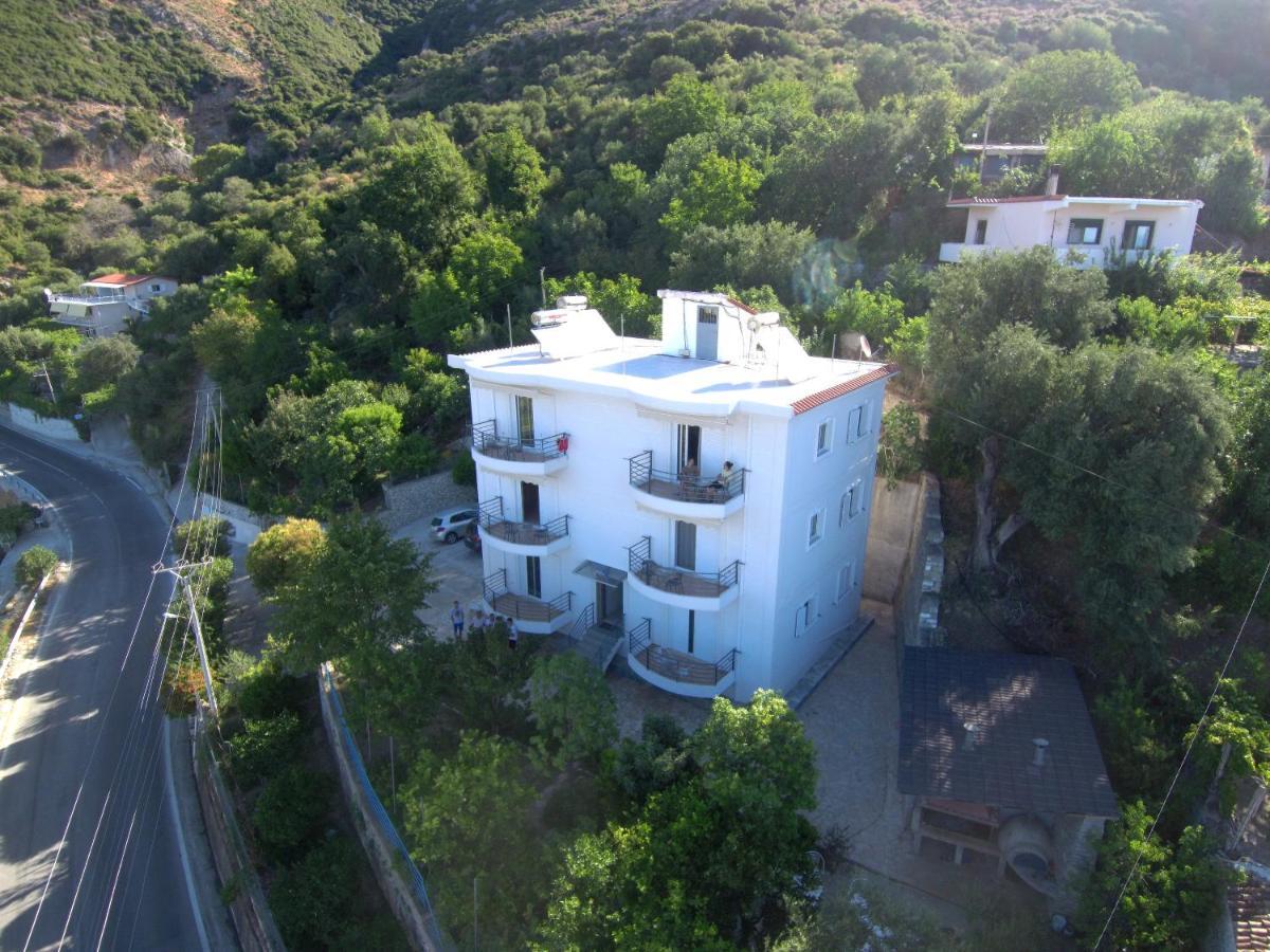 Apartments Vila Emiliano Borsh Extérieur photo