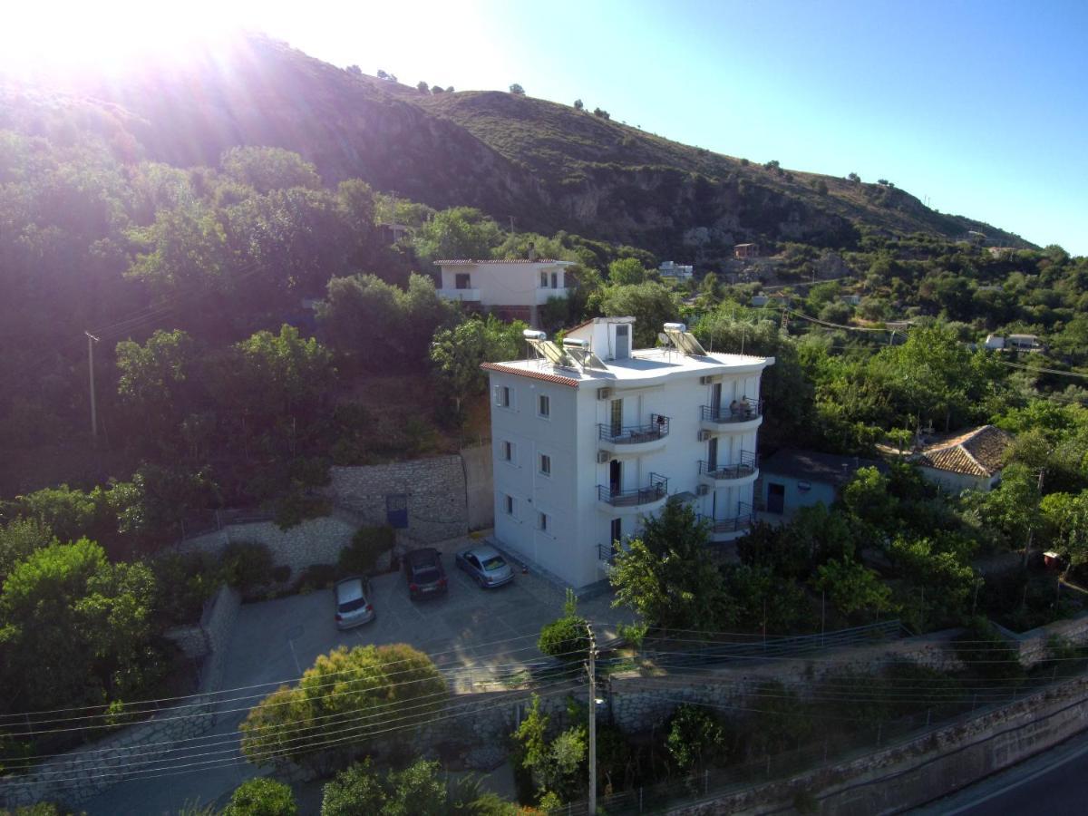 Apartments Vila Emiliano Borsh Extérieur photo