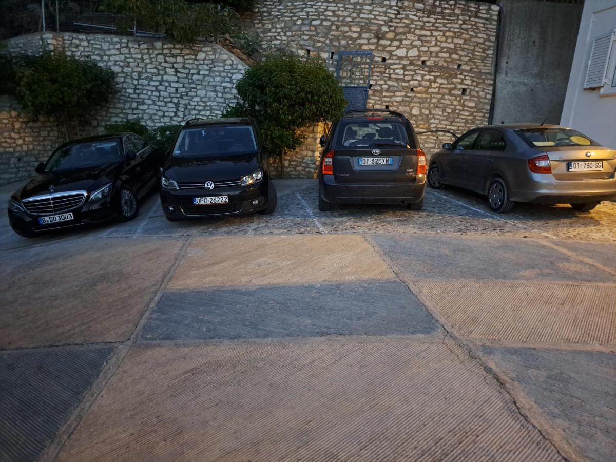 Apartments Vila Emiliano Borsh Extérieur photo